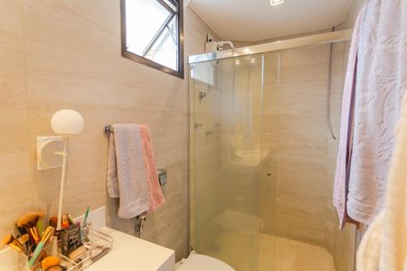 Apartamento à venda com 150m², 4 quartos e 2 vagas Apartamento à venda com 150m², 4 quartos e 2 vagasBanheiro da Suíte