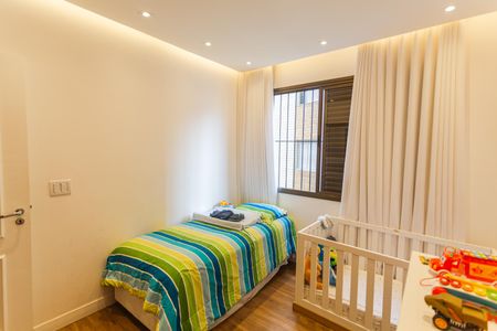 Apartamento à venda com 150m², 4 quartos e 2 vagas Apartamento à venda com 150m², 4 quartos e 2 vagasQuarto 2