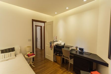 Apartamento à venda com 150m², 4 quartos e 2 vagas Apartamento à venda com 150m², 4 quartos e 2 vagasQuarto 4