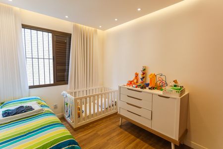 Apartamento à venda com 150m², 4 quartos e 2 vagas Apartamento à venda com 150m², 4 quartos e 2 vagasQuarto 2