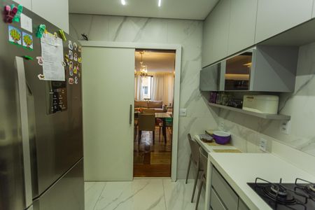 Apartamento à venda com 150m², 4 quartos e 2 vagas Apartamento à venda com 150m², 4 quartos e 2 vagasCozinha