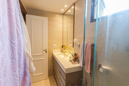 Apartamento à venda com 150m², 4 quartos e 2 vagas Apartamento à venda com 150m², 4 quartos e 2 vagasBanheiro da Suíte