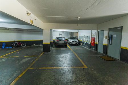 Apartamento à venda com 150m², 4 quartos e 2 vagas Apartamento à venda com 150m², 4 quartos e 2 vagasGaragem