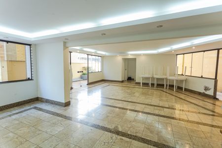 Apartamento à venda com 150m², 4 quartos e 2 vagas Apartamento à venda com 150m², 4 quartos e 2 vagasÁrea comum - Salão de festas
