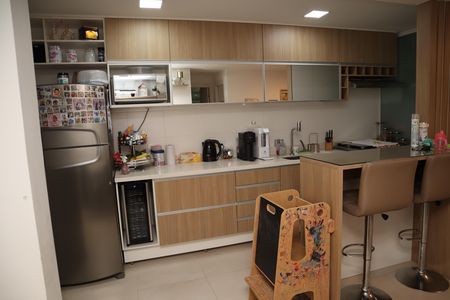 Apartamento para alugar com 71m², 2 quartos e 1 vagaCOZINHA