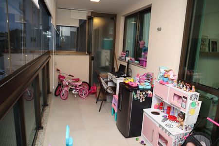 Apartamento para alugar com 71m², 2 quartos e 1 vagaVARANDA 1