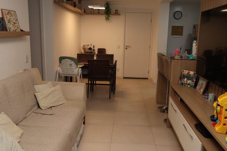 SALA de apartamento para alugar com 2 quartos, 71m² em Recreio dos Bandeirantes, Rio de Janeiro