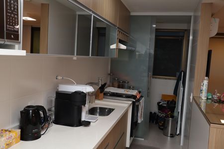 Apartamento para alugar com 71m², 2 quartos e 1 vagaCOZINHA