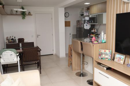 SALA de apartamento para alugar com 2 quartos, 71m² em Recreio dos Bandeirantes, Rio de Janeiro