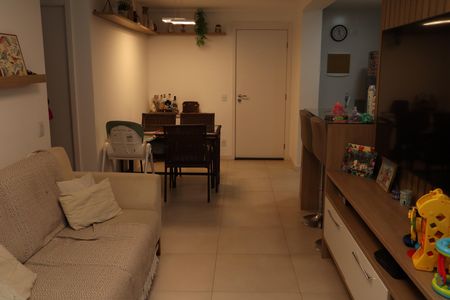 SALA de apartamento para alugar com 2 quartos, 71m² em Recreio dos Bandeirantes, Rio de Janeiro