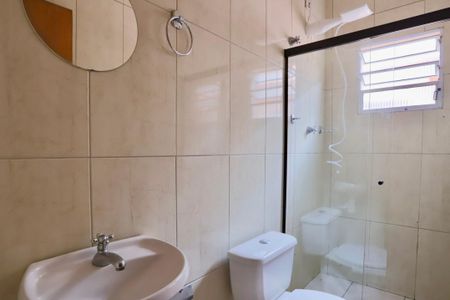 Banheiro de casa para alugar com 1 quarto, 50m² em Quarta Parada, São Paulo