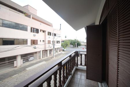Apartamento para alugar com 80m², 3 quartos e sem vagaSacada