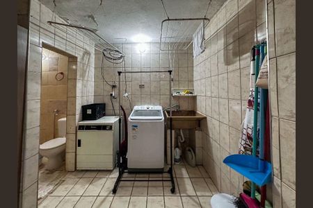 Casa à venda com 2 quartos, 85m² em Vila Hamburguesa, São Paulo