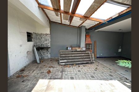 Casa à venda com 205m², 4 quartos e 3 vagas