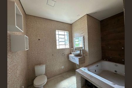 Casa à venda com 205m², 4 quartos e 3 vagas