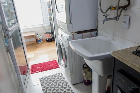 Apartamento à venda com 83m², 3 quartos e 2 vagas Apartamento à venda com 83m², 3 quartos e 2 vagasLavanderia