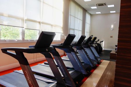 Apartamento à venda com 83m², 3 quartos e 2 vagas Apartamento à venda com 83m², 3 quartos e 2 vagasÁrea comum - Academia