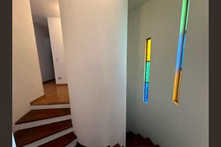 Casa à venda com 3 quartos, 333m² em Vila Romana, São Paulo
