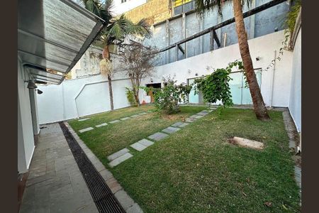 Casa à venda com 333m², 3 quartos e 5 vagas