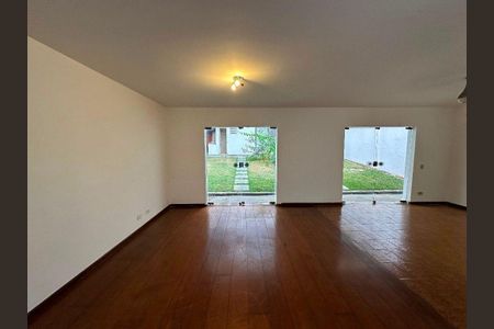 Casa à venda com 3 quartos, 333m² em Vila Romana, São Paulo