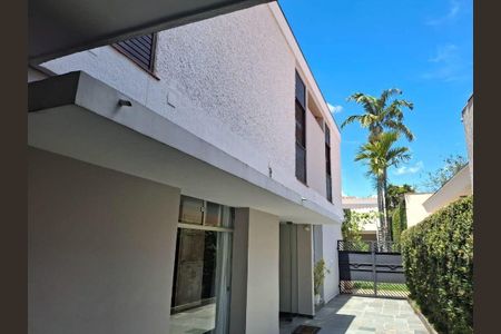 Casa à venda com 350m², 4 quartos e 6 vagas