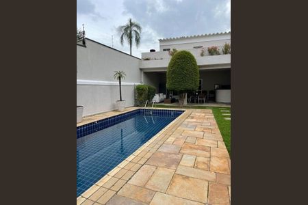 Casa à venda com 350m², 4 quartos e 6 vagas