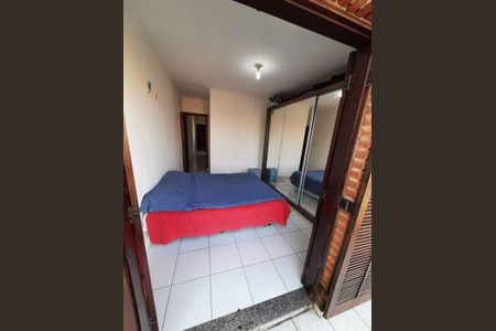 Casa à venda com 3 quartos, 177m² em Vila Yolanda, Osasco