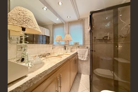 Apartamento à venda com 48m², 1 quarto e 1 vagaBanheiro Suíte