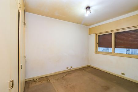 Apartamento à venda com 208m², 4 quartos e 2 vagas Apartamento à venda com 208m², 4 quartos e 2 vagasSuíte