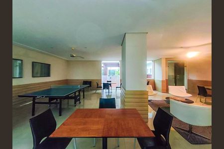 Apartamento à venda com 208m², 4 quartos e 2 vagas Apartamento à venda com 208m², 4 quartos e 2 vagasÁrea comum