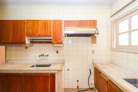 Apartamento à venda com 208m², 4 quartos e 2 vagas Apartamento à venda com 208m², 4 quartos e 2 vagasCozinha