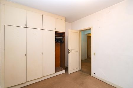 Apartamento à venda com 208m², 4 quartos e 2 vagas Apartamento à venda com 208m², 4 quartos e 2 vagasQuarto 1