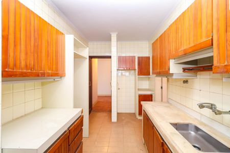 Apartamento à venda com 208m², 4 quartos e 2 vagas Apartamento à venda com 208m², 4 quartos e 2 vagasCozinha