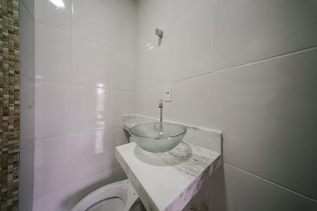 Casa à venda com 80m², 3 quartos e 1 vaga Casa à venda com 80m², 3 quartos e 1 vagaBanheiro da Suíte
