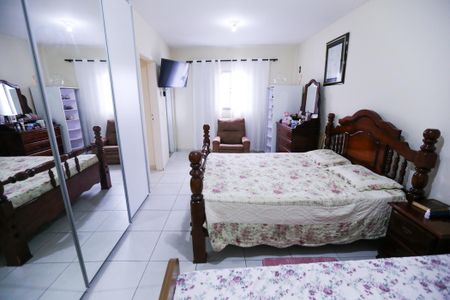 Quarto 1 de casa para alugar com 3 quartos, 230m² em Jardim Santa Lucrecia, São Paulo