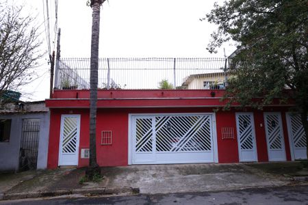 Casa para alugar com 230m², 3 quartos e 2 vagas Casa para alugar com 230m², 3 quartos e 2 vagasFachada