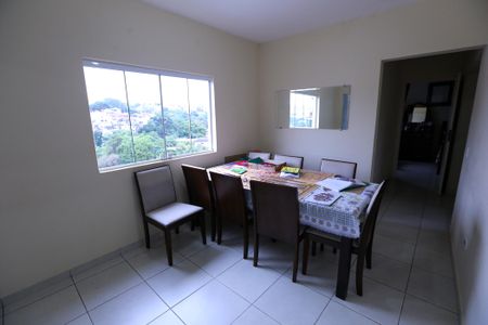Casa para alugar com 230m², 3 quartos e 2 vagas Casa para alugar com 230m², 3 quartos e 2 vagasSala de Jantar