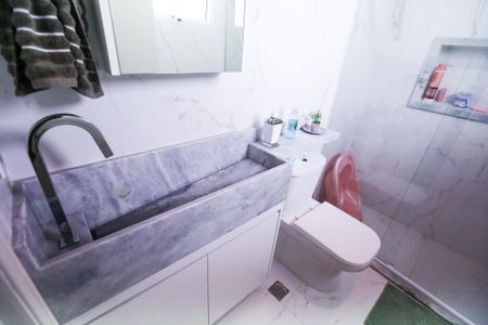 Casa para alugar com 230m², 3 quartos e 2 vagas Casa para alugar com 230m², 3 quartos e 2 vagasBanheiro da Suíte 1