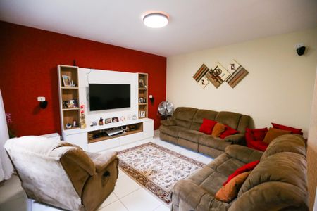Sala de casa para alugar com 3 quartos, 230m² em Jardim Santa Lucrecia, São Paulo