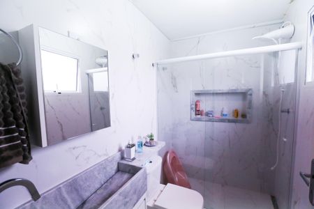 Casa para alugar com 230m², 3 quartos e 2 vagas Casa para alugar com 230m², 3 quartos e 2 vagasBanheiro da Suíte 1