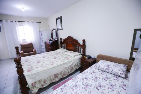 Casa para alugar com 230m², 3 quartos e 2 vagas Casa para alugar com 230m², 3 quartos e 2 vagasQuarto 1