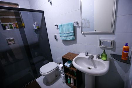 Casa para alugar com 230m², 3 quartos e 2 vagas Casa para alugar com 230m², 3 quartos e 2 vagasBanheiro 2