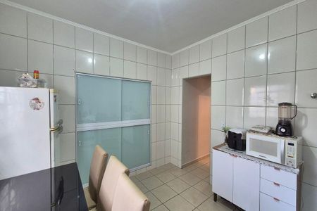 Casa à venda com 110m², 3 quartos e 1 vaga Casa à venda com 110m², 3 quartos e 1 vagaCozinha
