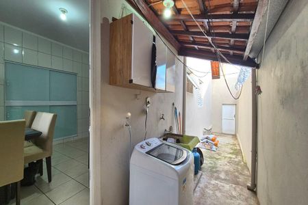 Casa à venda com 110m², 3 quartos e 1 vaga Casa à venda com 110m², 3 quartos e 1 vagaÁrea de Serviço