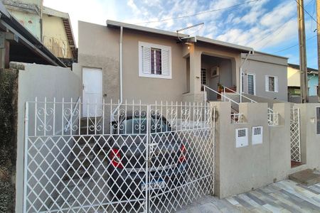 Casa à venda com 110m², 3 quartos e 1 vaga Casa à venda com 110m², 3 quartos e 1 vagaFachada do Prédio