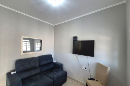 Casa à venda com 110m², 3 quartos e 1 vaga Casa à venda com 110m², 3 quartos e 1 vagaSala