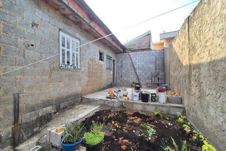 Casa à venda com 110m², 3 quartos e 1 vaga Casa à venda com 110m², 3 quartos e 1 vagaQuintal
