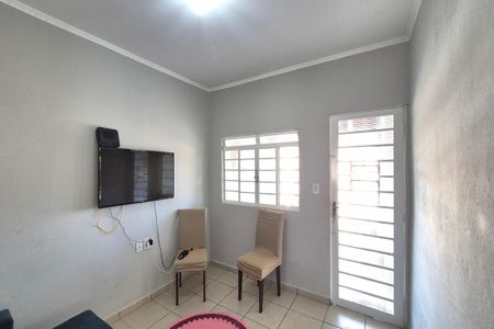 Casa à venda com 110m², 3 quartos e 1 vaga Casa à venda com 110m², 3 quartos e 1 vagaSala