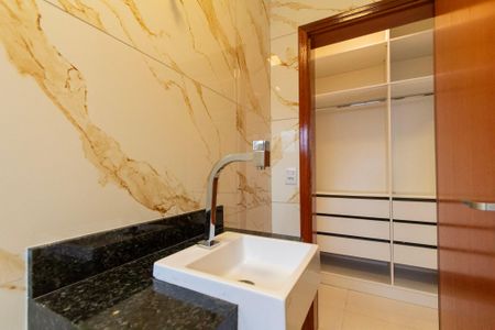 Casa de condomínio para alugar com 106m², 3 quartos e 2 vagas Casa de condomínio para alugar com 106m², 3 quartos e 2 vagasBanheiro Suíte