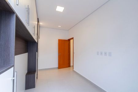 Casa de condomínio para alugar com 106m², 3 quartos e 2 vagas Casa de condomínio para alugar com 106m², 3 quartos e 2 vagasSuíte